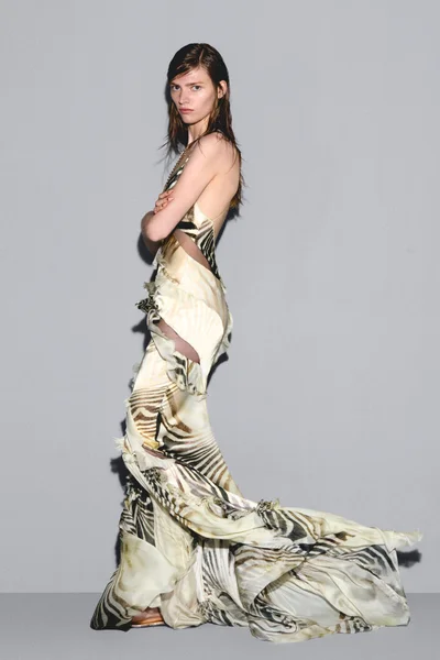 Look 12